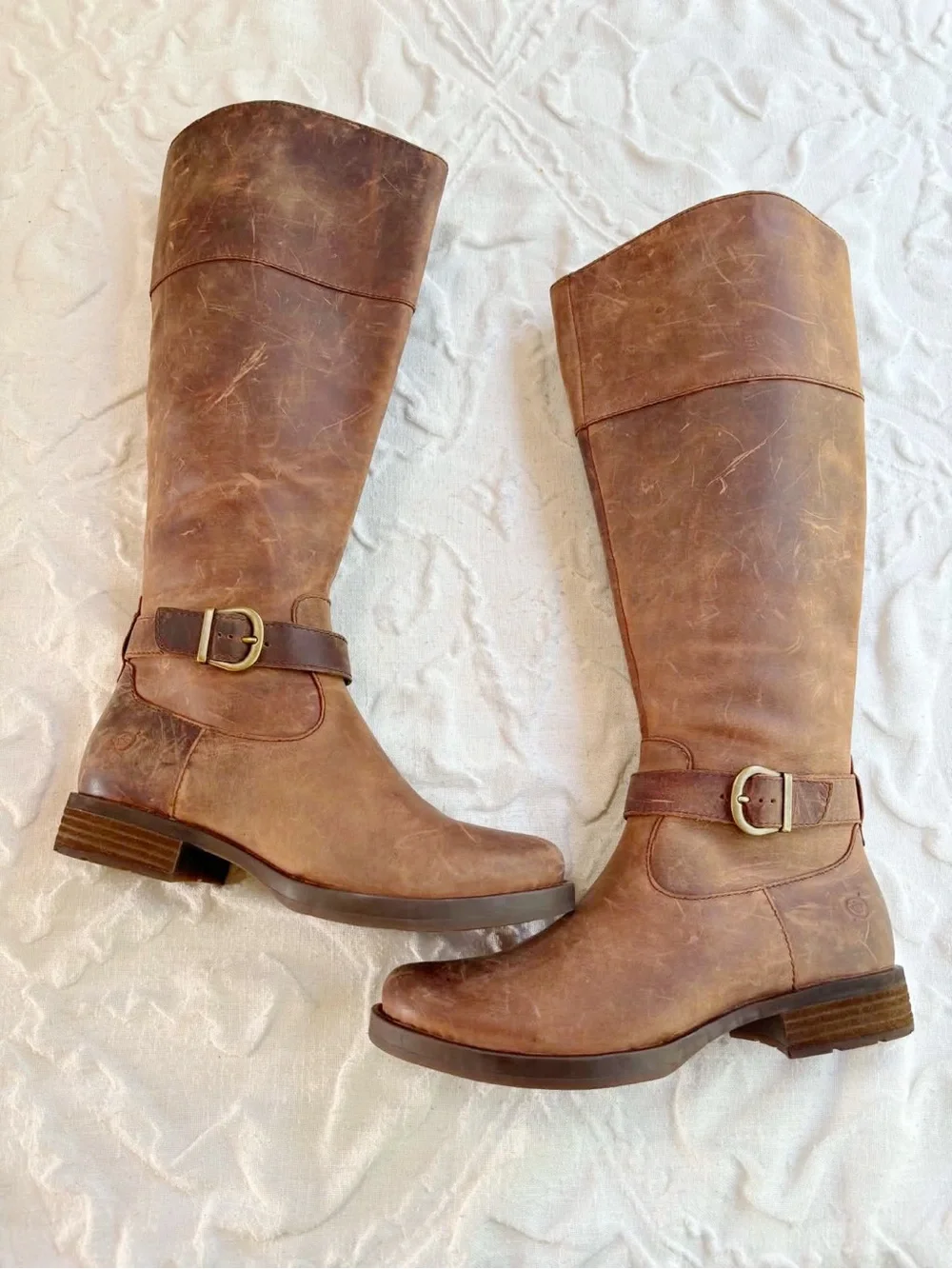 Born Braydon Distressed Leather Boots Size 6.5 New